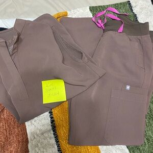 Figs Smokey taupe xxsmall Rafaela and xsmall petite yola